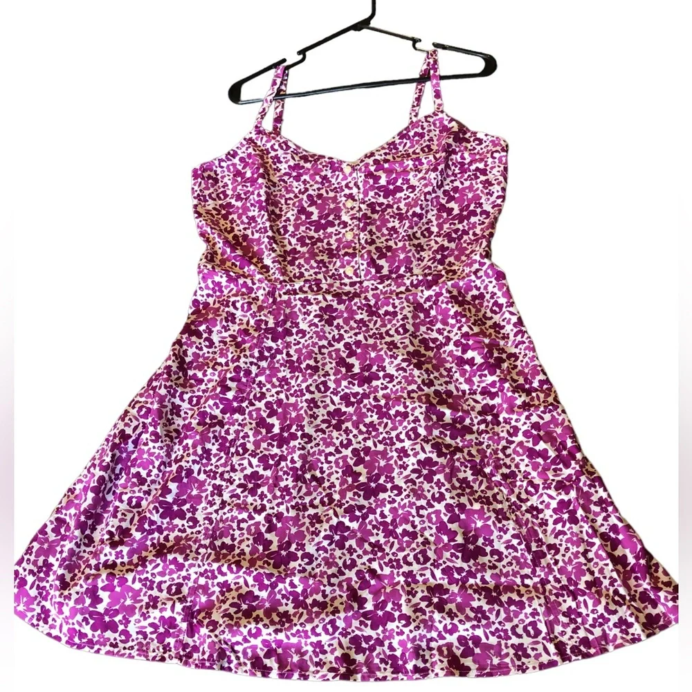 NWT! Gap dress - Picture 2 of 7